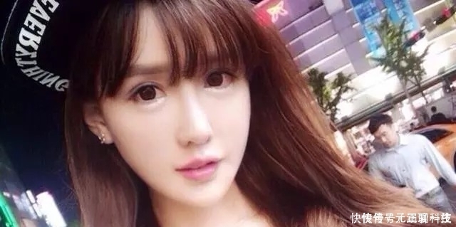 正在暗恋你的女人,不好意思表白,6个证据一目了然